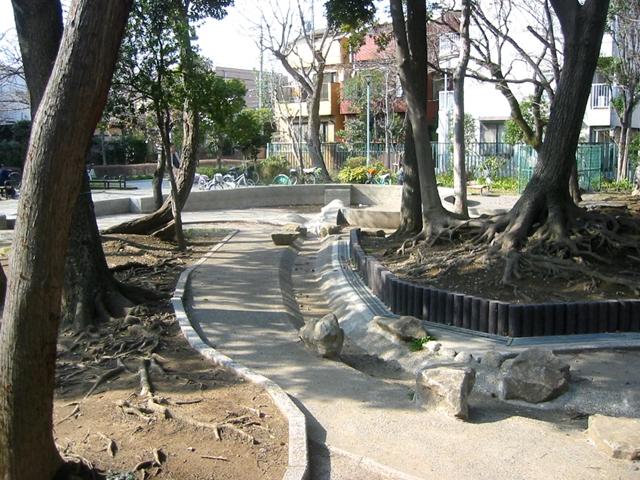 park. 320m to the forest park of Koiwa