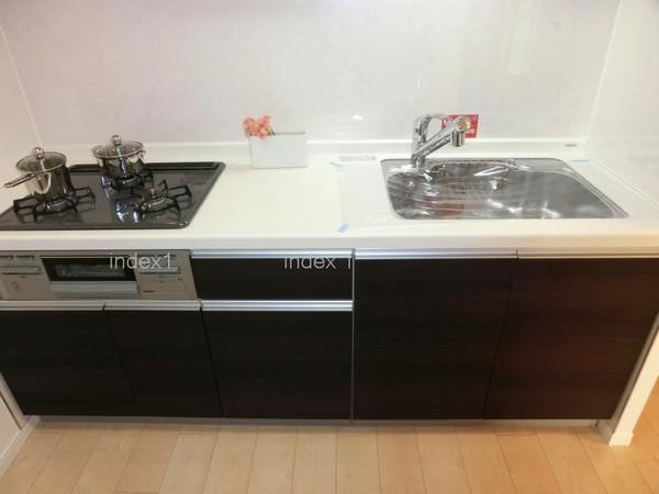 Kitchen. Get on your cooking is a 3-burner stove