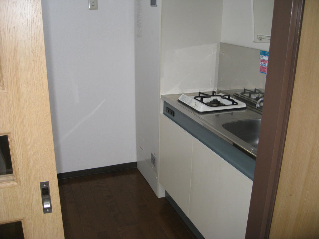 Kitchen. 1-neck Gasukitchin