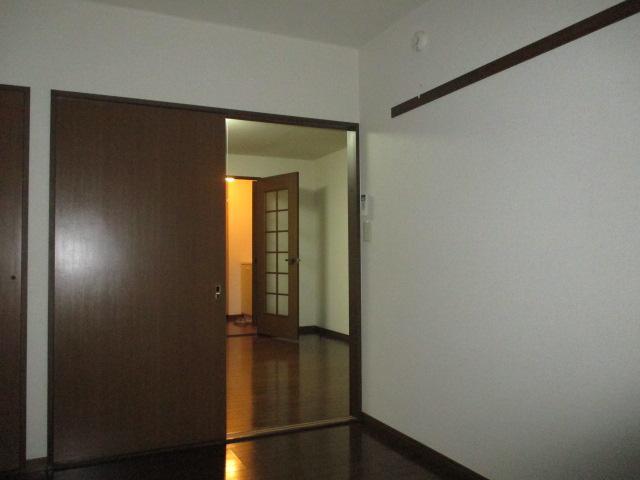 Living and room. Western-style 1