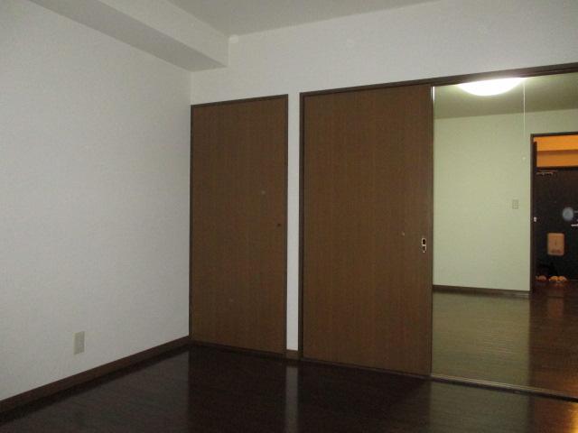 Living and room. Western-style 2