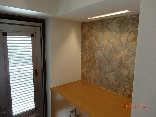 Entrance. Local (July 2013) shooting screen door with