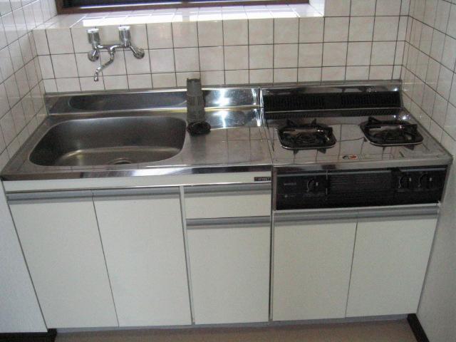 Kitchen. Kitchen (same type)