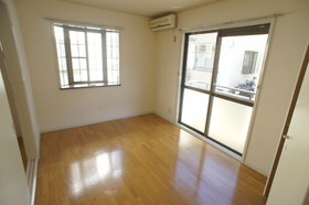 Living and room. Western-style 6 Pledge (It is air-conditioned)