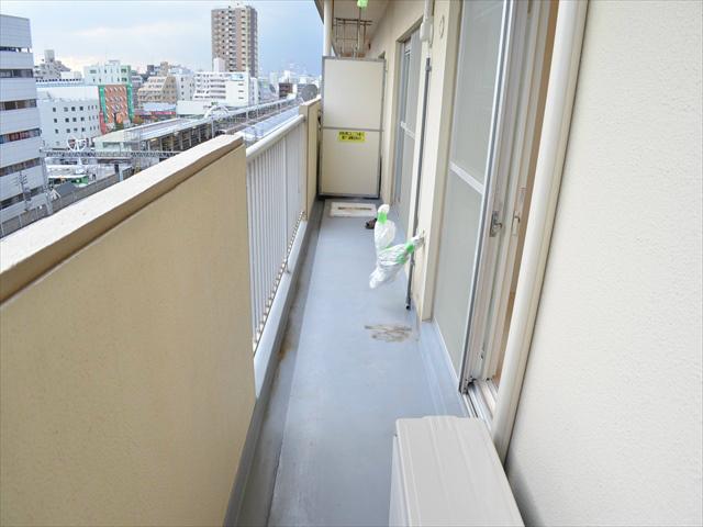 Balcony. Balcony L-shaped