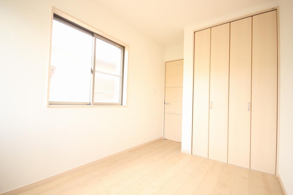 Other introspection. Large closet