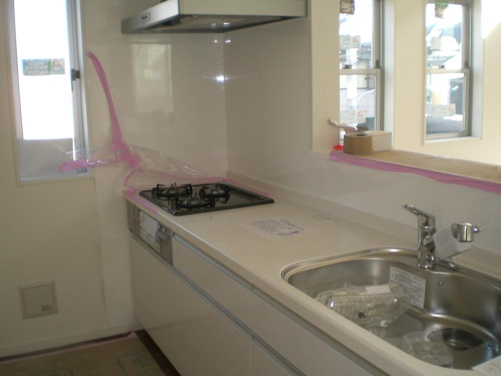 Kitchen. Indoor (11 May 2013) Shooting