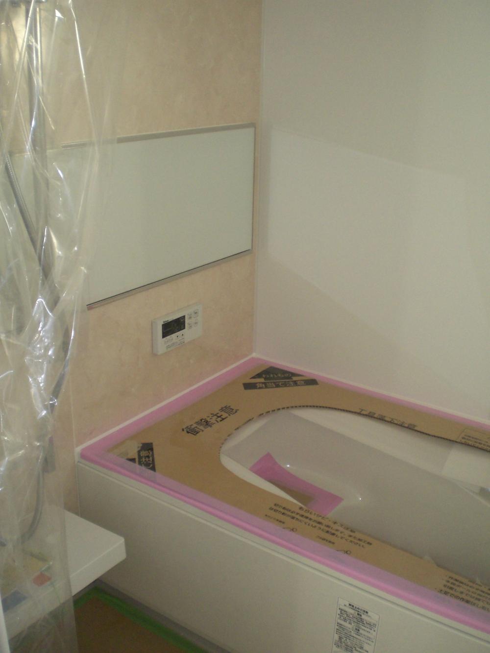 Bathroom. Indoor (11 May 2013) Shooting