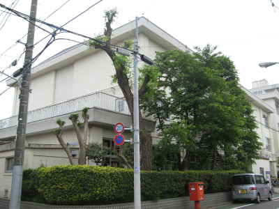 Primary school. Kamiisshiki up to elementary school (elementary school) 576m