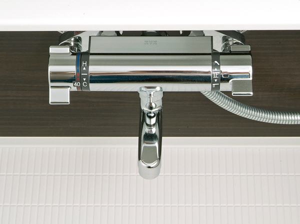 Bathing-wash room.  [Mixing faucet with thermostat] With a thermostat function which can be hot water supply while maintaining the temperature of your choice. In single lever, Adjustment Easy amount of water.
