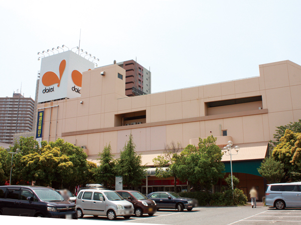 Surrounding environment. Daiei Funabori store (about 380m / A 5-minute walk) ※ Less than, Surrounding environment photo June 2013 shooting