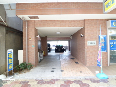 Entrance. Entoran'nsu