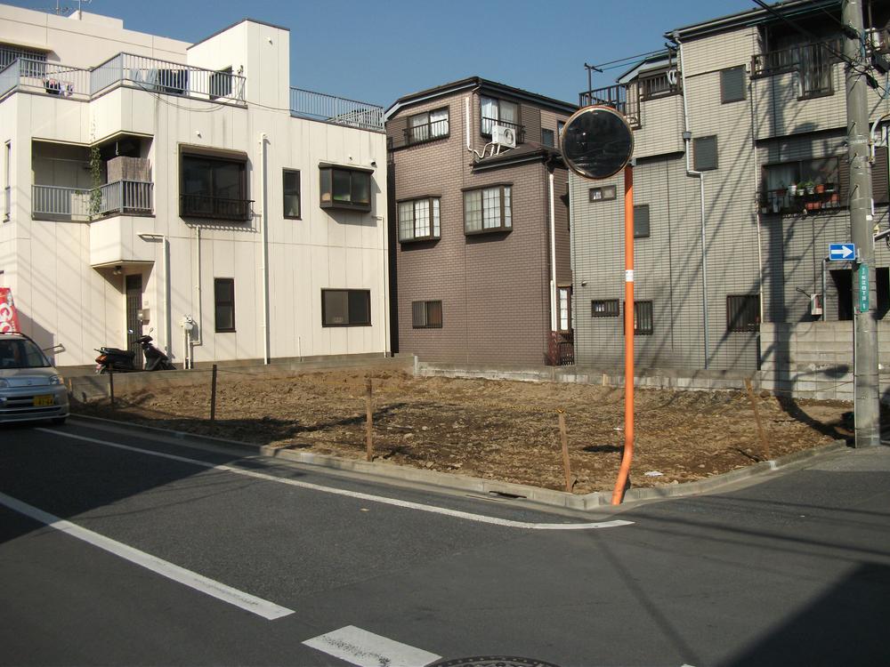 Local appearance photo. 2013 November shooting