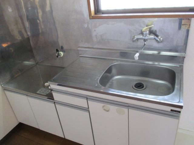 Kitchen. Kitchen (same type)