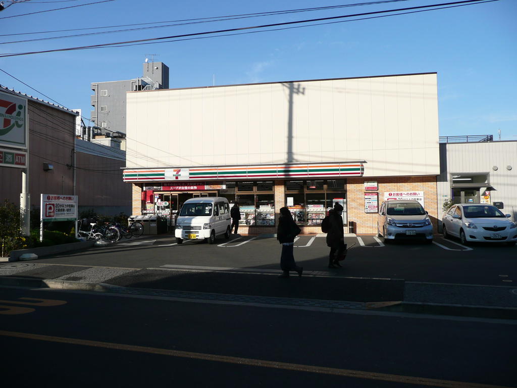 Convenience store. Seven-Eleven Edogawa Higashikasai ten furlongs river store up (convenience store) 250m
