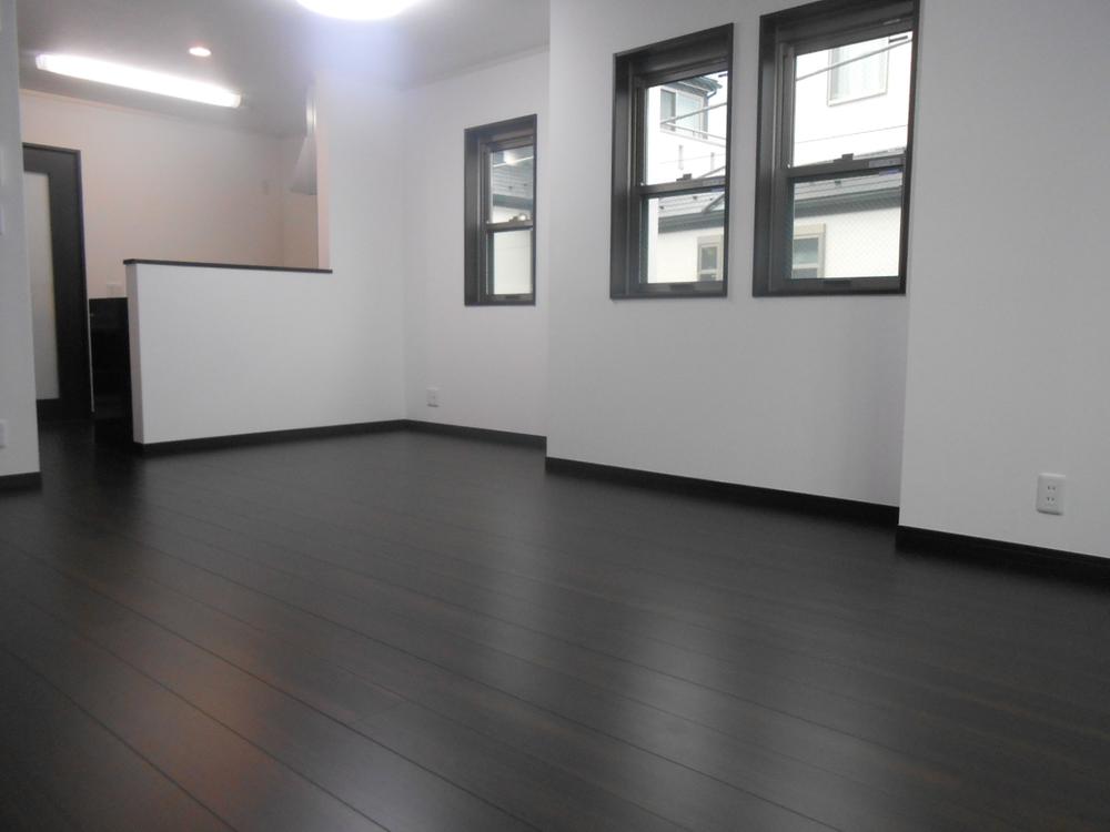 Living. Indoor (12 May 2013) Shooting