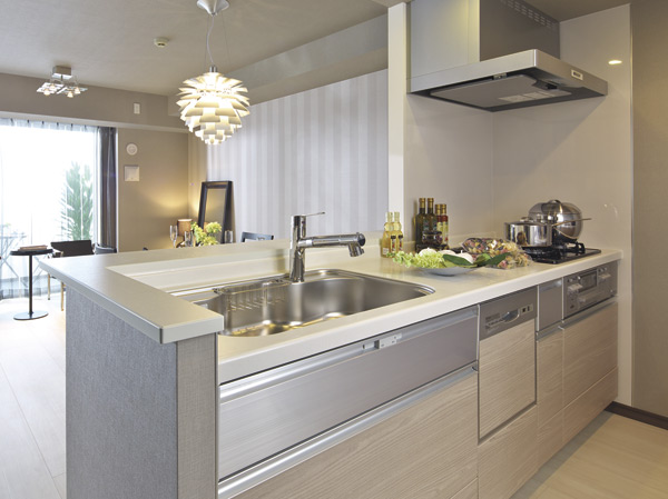 Kitchen.  [kitchen] Installation pantry (a part type only) that can be used as a rectification Backed range hood and pantry. Also, To the sink bottom, Even vigorously closed, Decelerated just before, Adopt a quiet close slide housing with a soft-close function. It was considered so also easy to take out the heavy stuff.