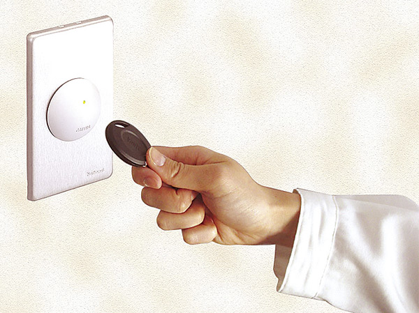 Security.  [Non-touch key] The Entrance, Adopted key contactless that can be unlocked by holding the key to the reader. This is useful when you have a luggage.