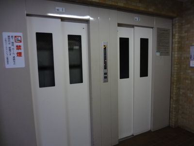 Other common areas. Elevator is two places, A total of four