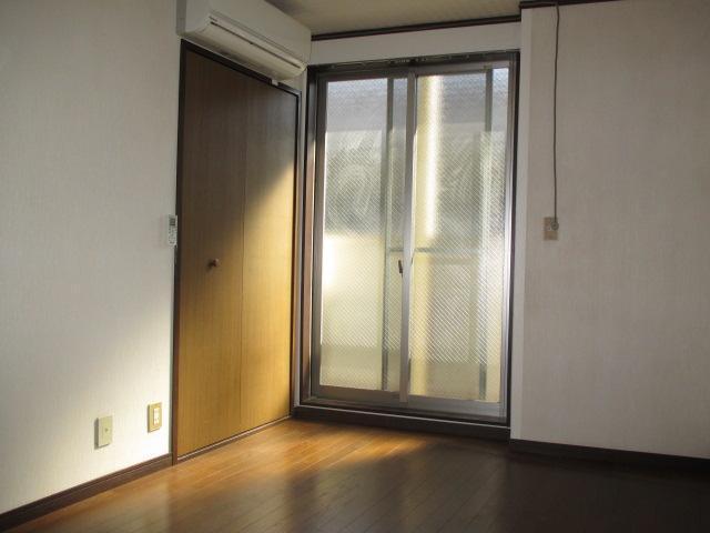 Living and room. Western-style 1