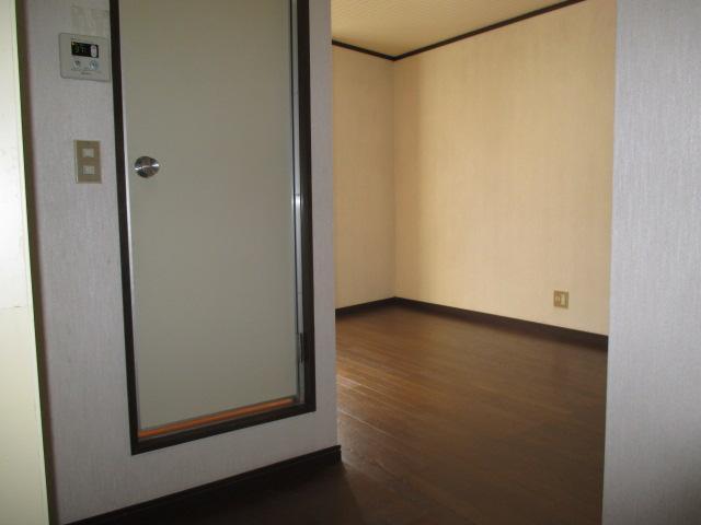 Living and room. Western-style 3