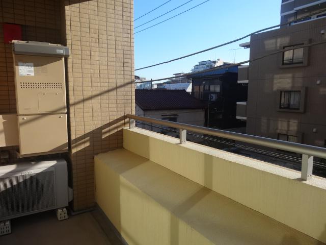 Balcony. Local (12 May 2013) Shooting