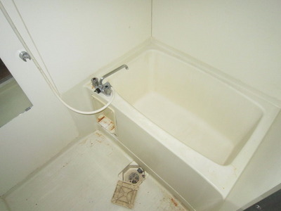 Bath. Ventilation fan with a bathroom