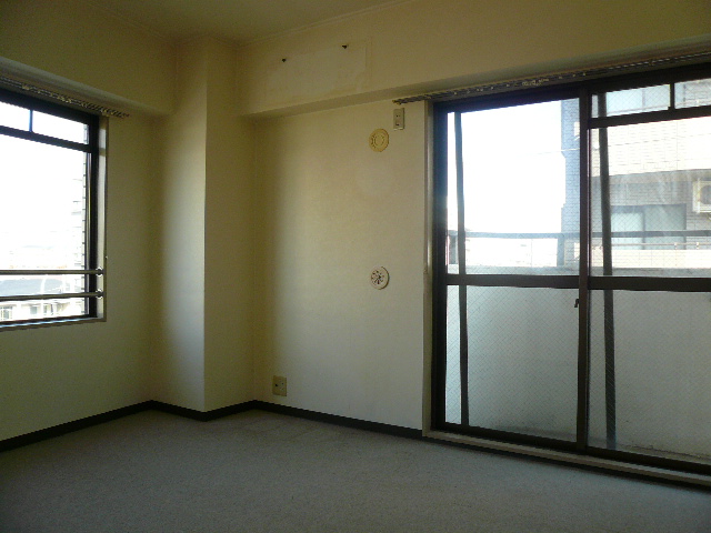 Other room space. Western-style two-sided lighting ☆