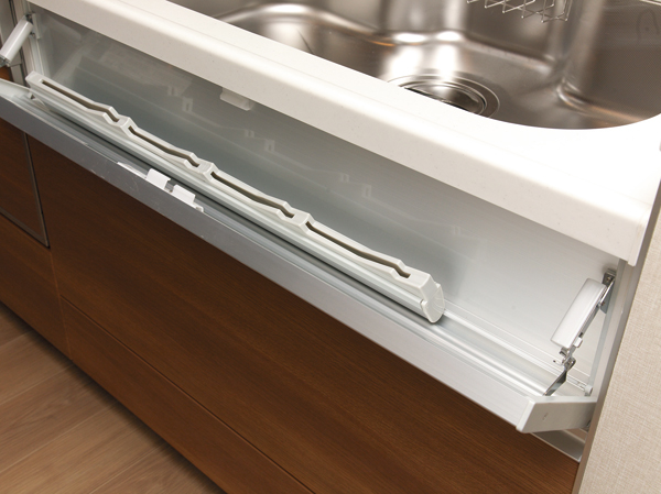 Kitchen.  [Kitchen knife flap storage] Secure a space that can accommodate the kitchen knife before sink. To absorb the shock of when opening a kitchen knife flap, You can gradually opening and closing, Also I have peace of mind with lock function.