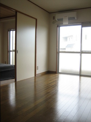 Living and room. Room 1