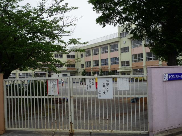 Primary school. Ward Harue up to elementary school (elementary school) 760m