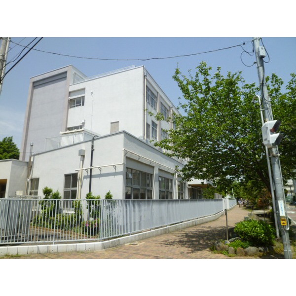 Junior high school. 678m to Edogawa Ward Shishibone junior high school (junior high school)