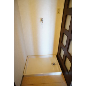 Other room space. Storeroom 3.7 Pledge