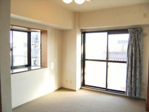 Living and room. LDK 11.0 Pledge Bay window Yes