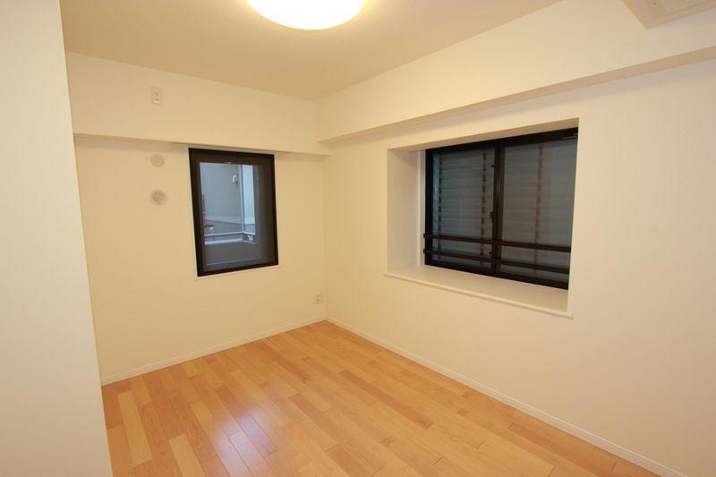 Non-living room. 6.1 Pledge with a bay window Western-style 2