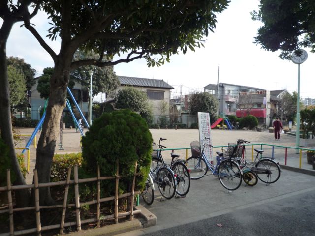 park. Municipal Shinozaki 4-chome 130m to children Amusement Park (Park)