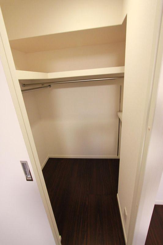 Receipt. Western-style 1 Walk-in closet