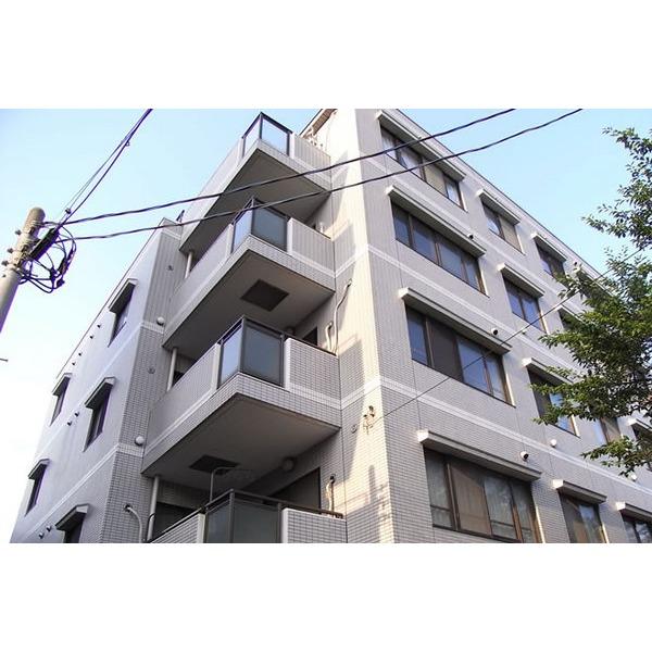 Local appearance photo. First floor 1 households only!