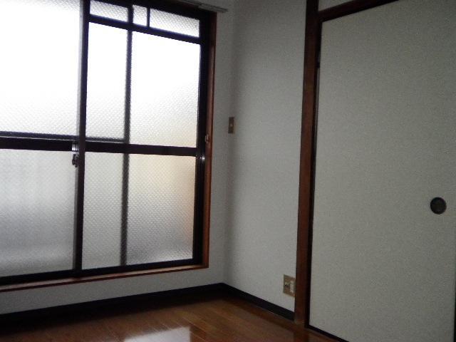 Living and room. Western-style 1