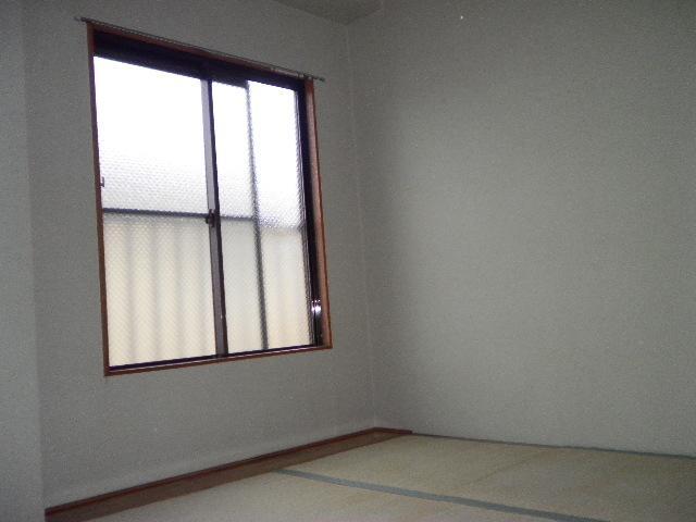 Living and room. Japanese-style room 2