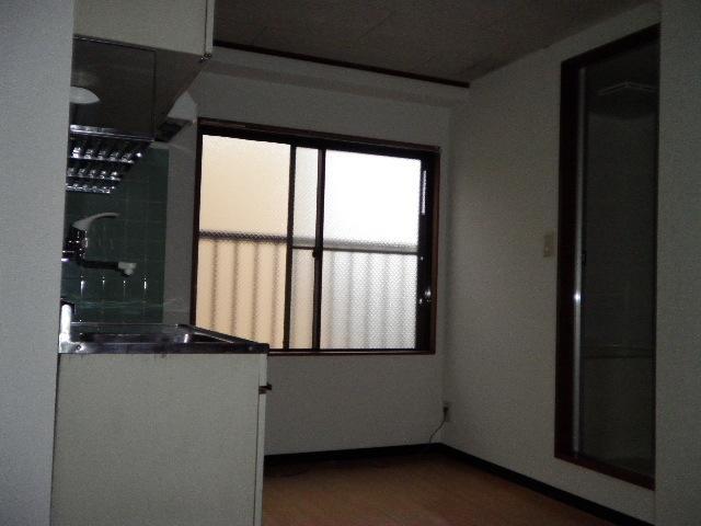 Living and room. Kitchen Space 2