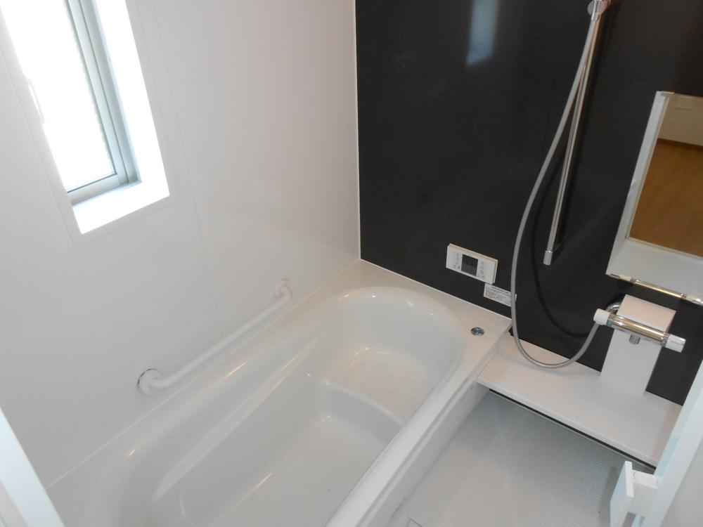 Same specifications photo (bathroom). ( 1 Building) same specification