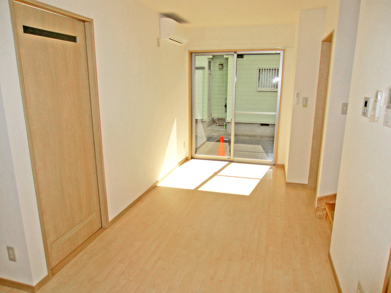 Other Equipment. DK7.5 Pledge Window side