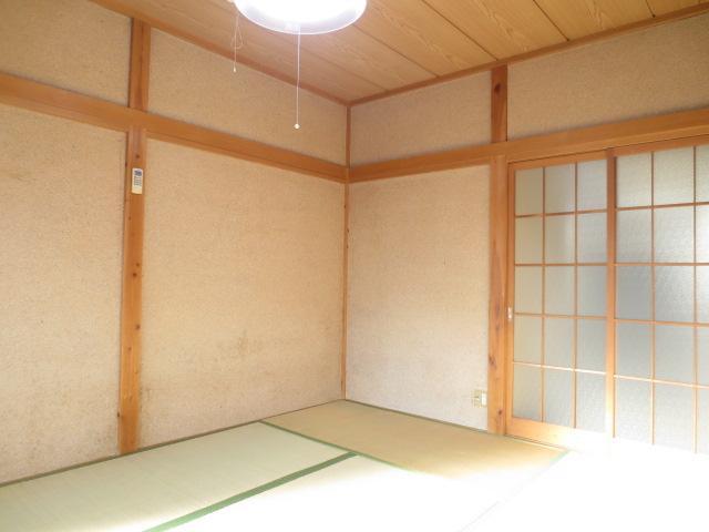 Living and room. Japanese-style room 2