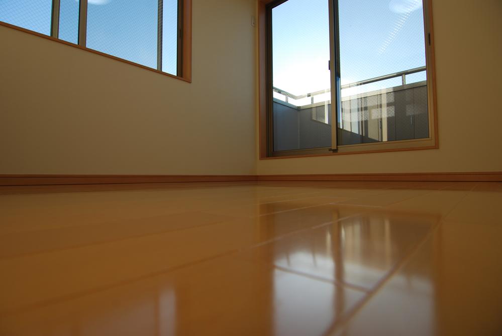 Other introspection. The size of the window is larger.