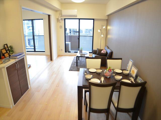 Living. Spacious living room together with the Western part