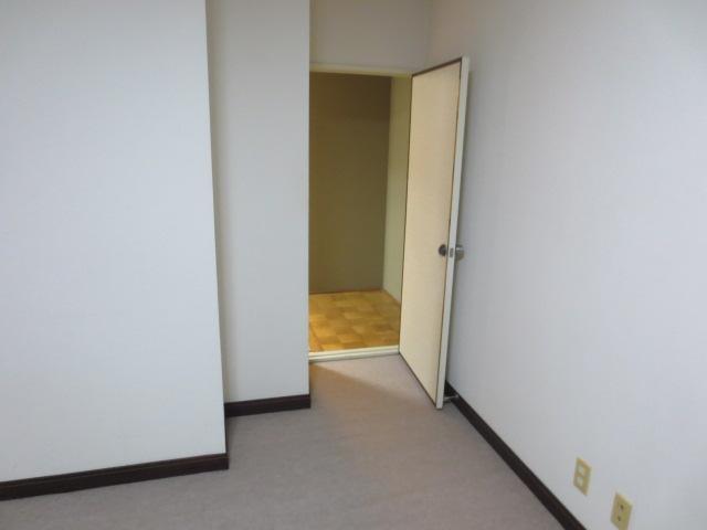 Living and room. Western-style 2