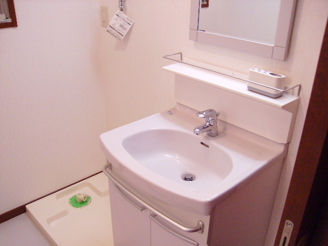 Washroom. Indoor reference photograph