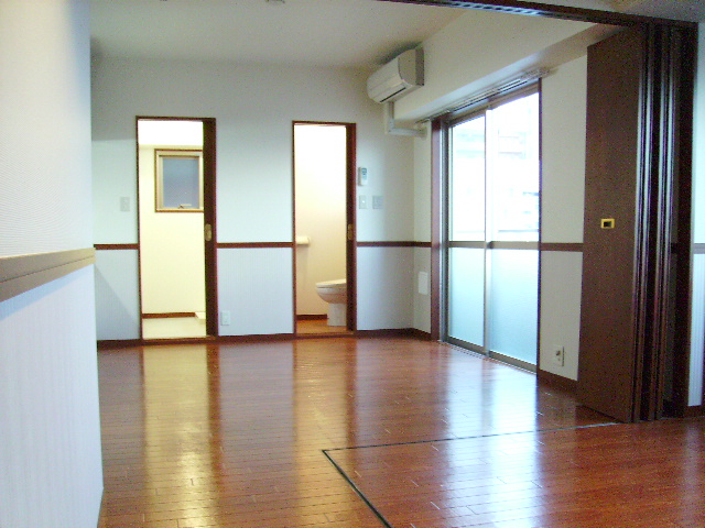 Living and room. Indoor reference photograph