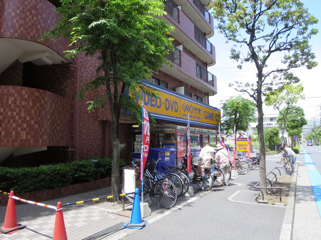 Rental video. GEO Nishikasai shop 1171m up (video rental)